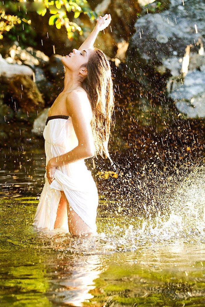 Marie Avgeropoulos in Luxembourg