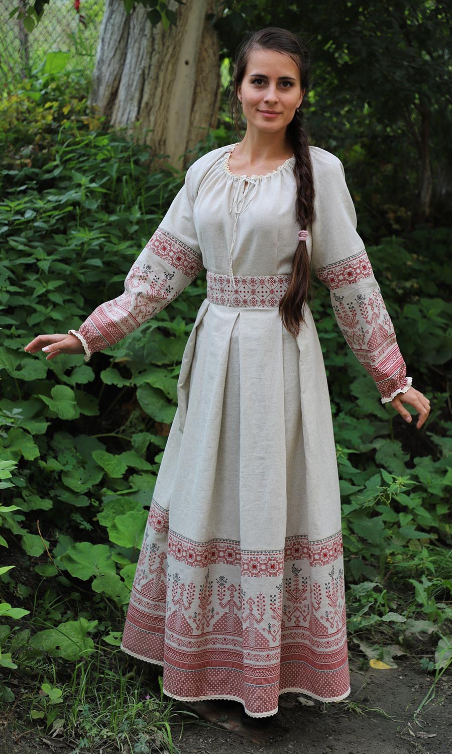 Girls in Slavic costumes in Luxembourg