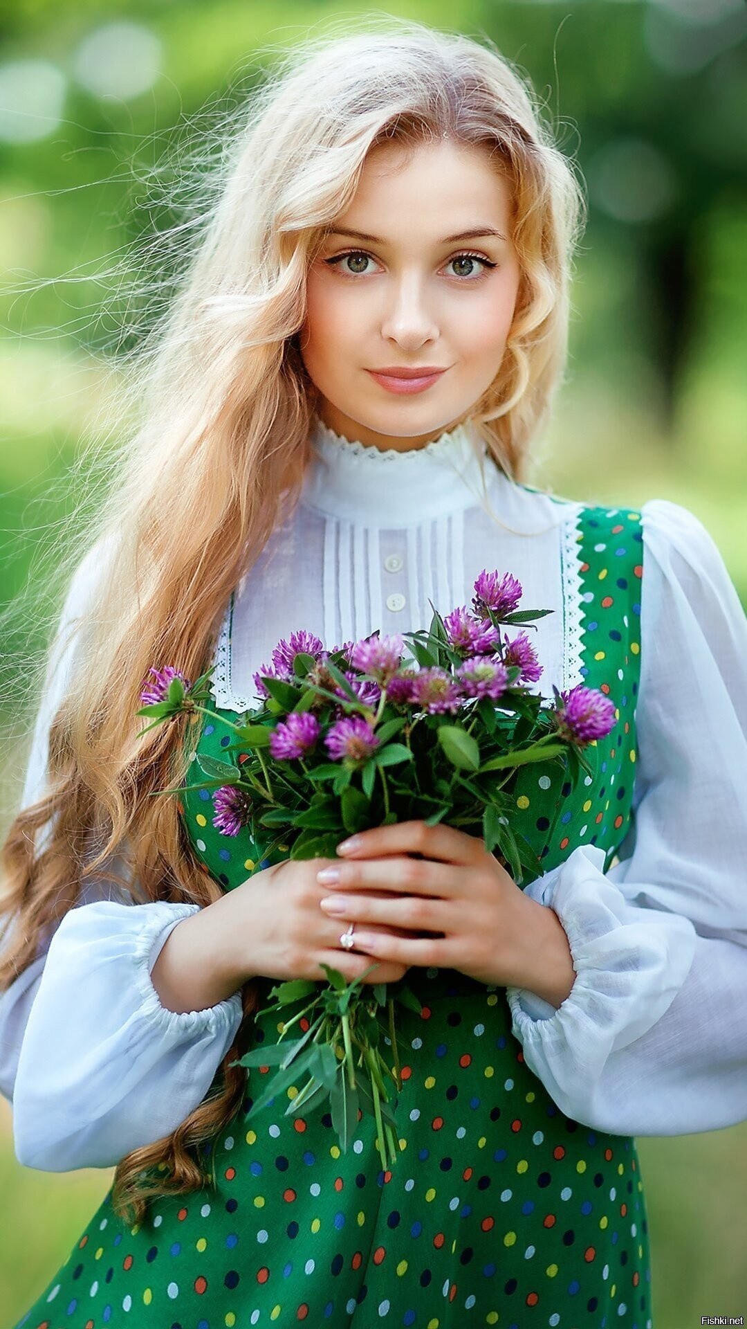 Girls in Slavic costumes in Luxembourg